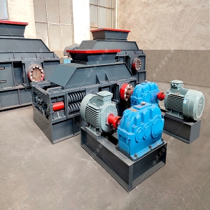 1007型彈簧式對輥破碎機設備發往江西