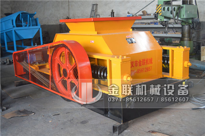 大型雙齒輥破碎機有哪些結構,都用于哪些行業? 大型雙齒輥破碎機有哪些結構,都用于哪些行業?