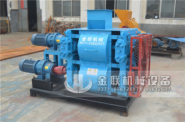 四輥式破碎機是怎樣工作的,它都有哪些性能優勢?