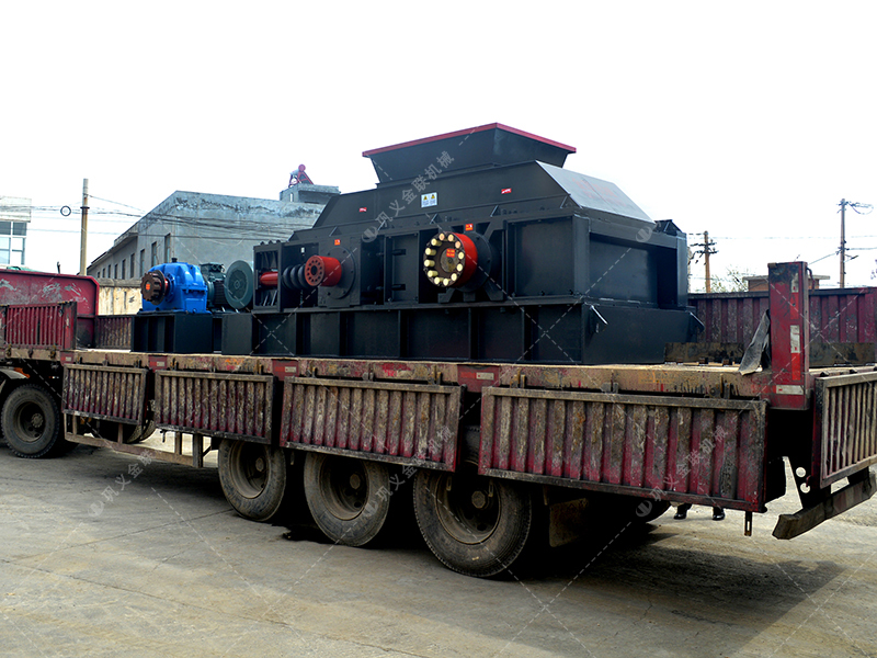 影響對(duì)輥制砂機(jī)生產(chǎn)能力和驅(qū)動(dòng)功率的因素有哪些？