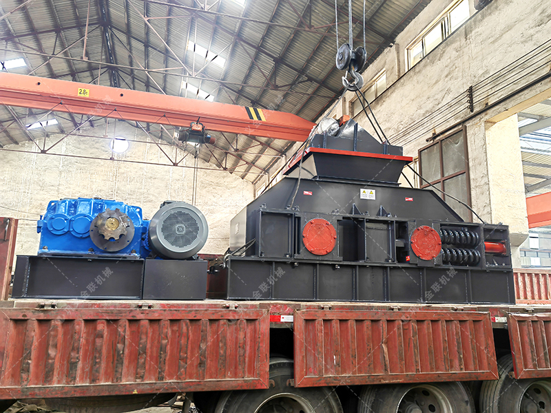 單臺1200x800型對輥破碎機設(shè)備發(fā)貨圖片