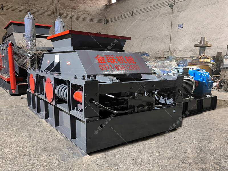 600X900雙齒輥破碎機(jī)發(fā)貨圖片_發(fā)往安徽淮南_破碎煤矸石